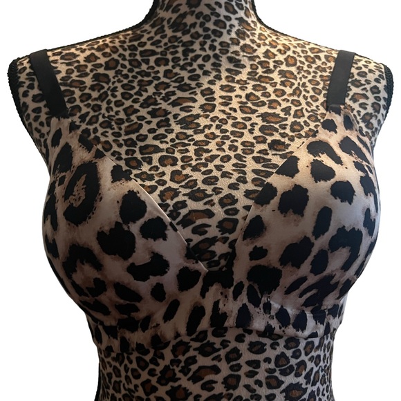 Victoria’s Secret NWT bra - Picture 1 of 2